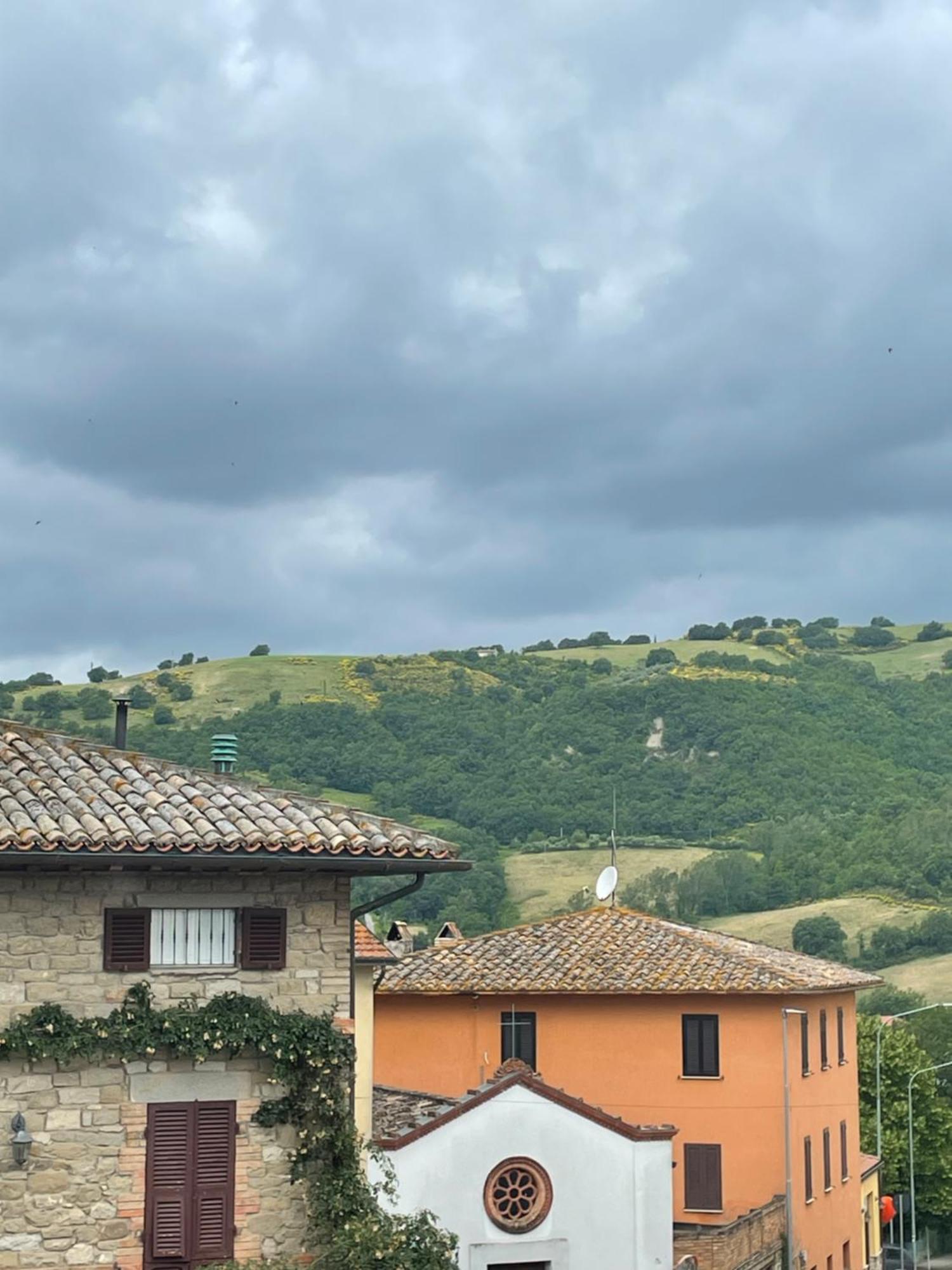 Locanda Francescana Valfabbrica Exterior foto